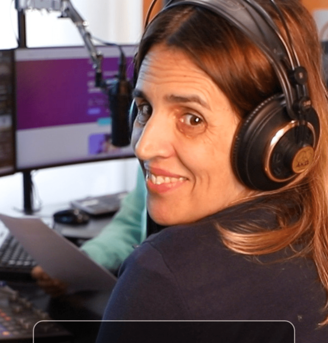 Crianças assumem o microfone numa emissão especial da Rádio ZIP Kids